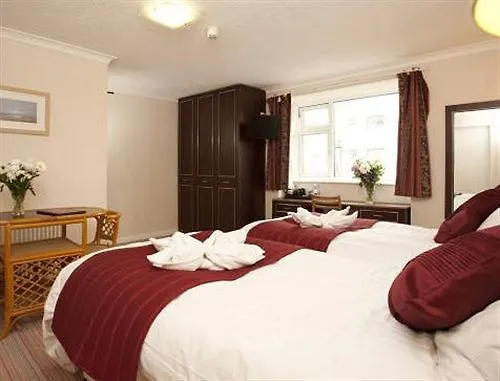 Denewood Hotel Bournemouth 3*,